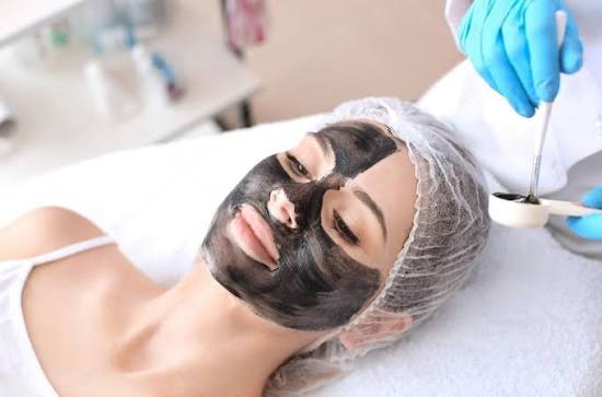 7 Benefits of Laser Carbon Peel Treatments